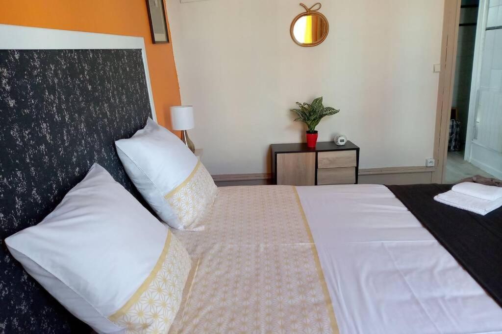 Charmant Appartement A Perigueux Luaran gambar